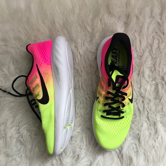 oc men's running shoes